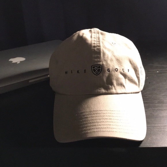 tan nike golf hat